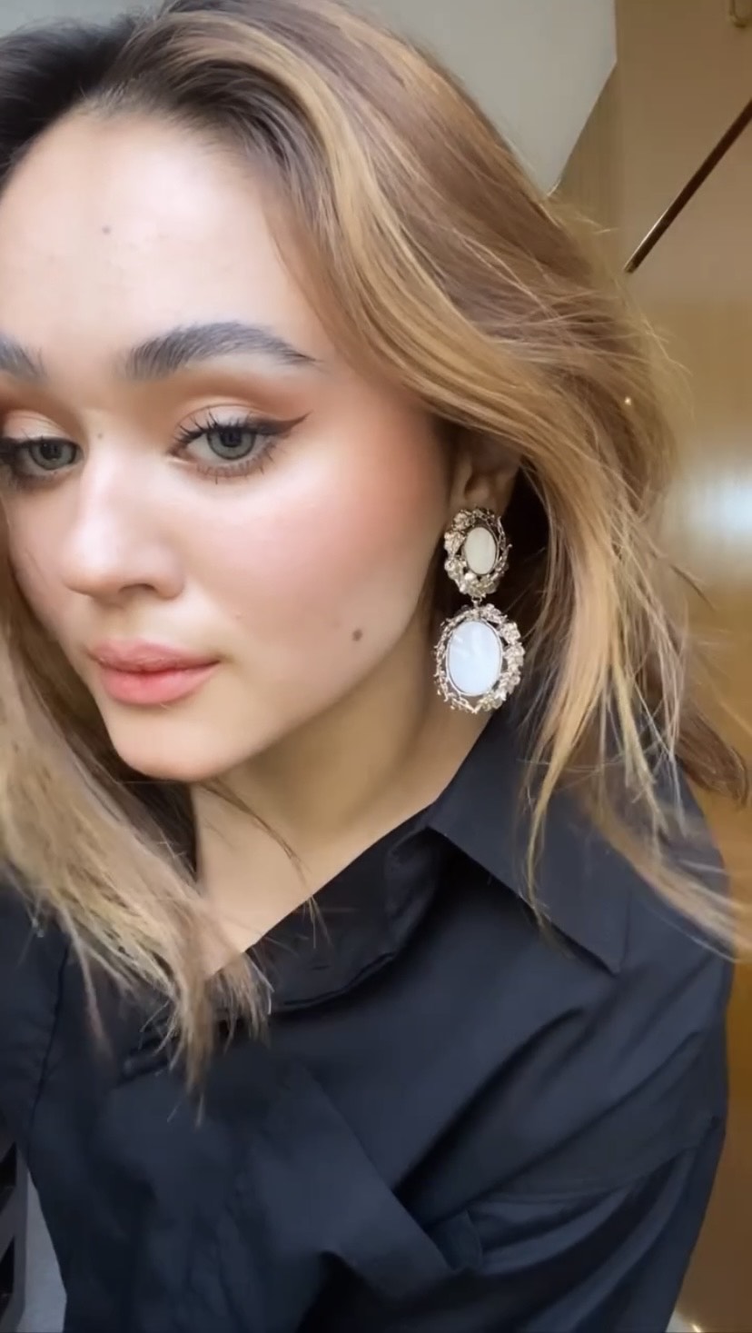 Blanc Earrings